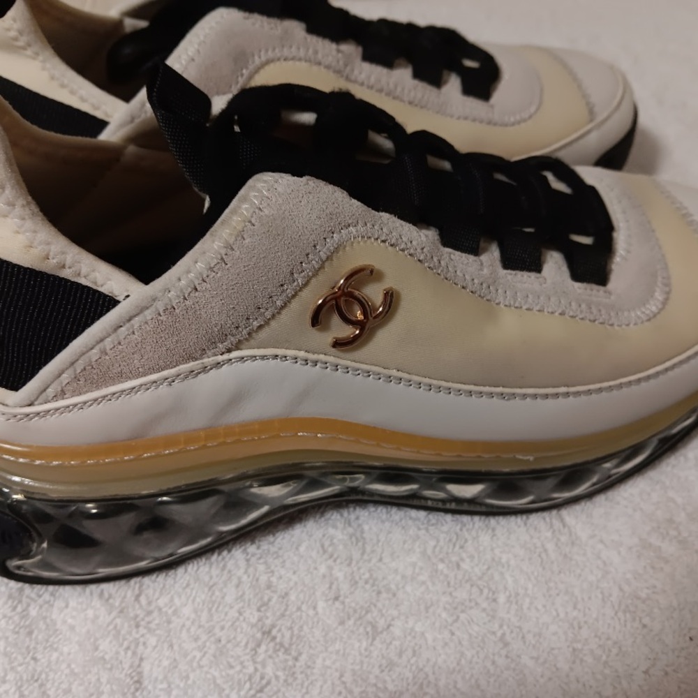 CHANEL Cream and Black Sneakers